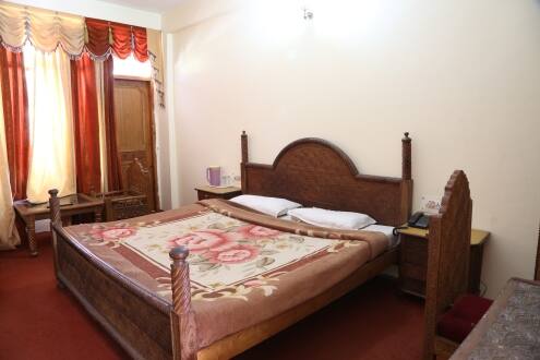 Hotel Zannat Niche Heritage, Manali 2